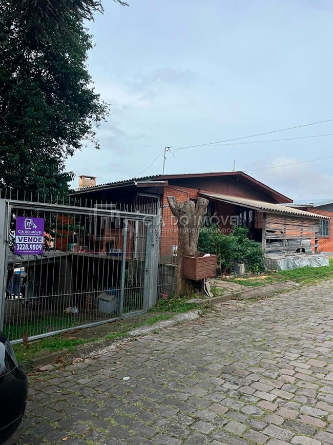 Casa com 2 moradias no São Ciro