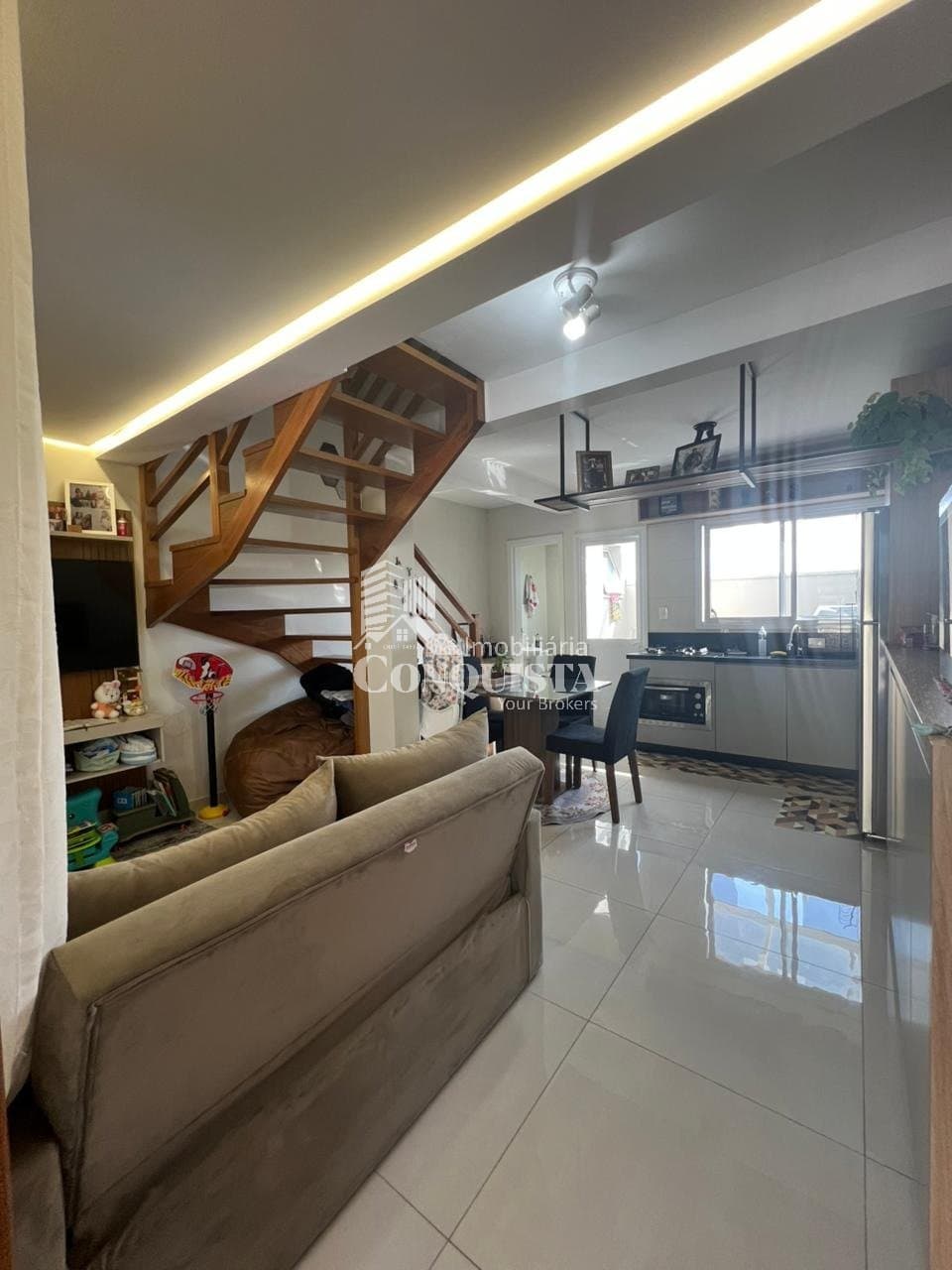 Sobrado à venda no bairro Jardim Eldorado - excelente oportunidade