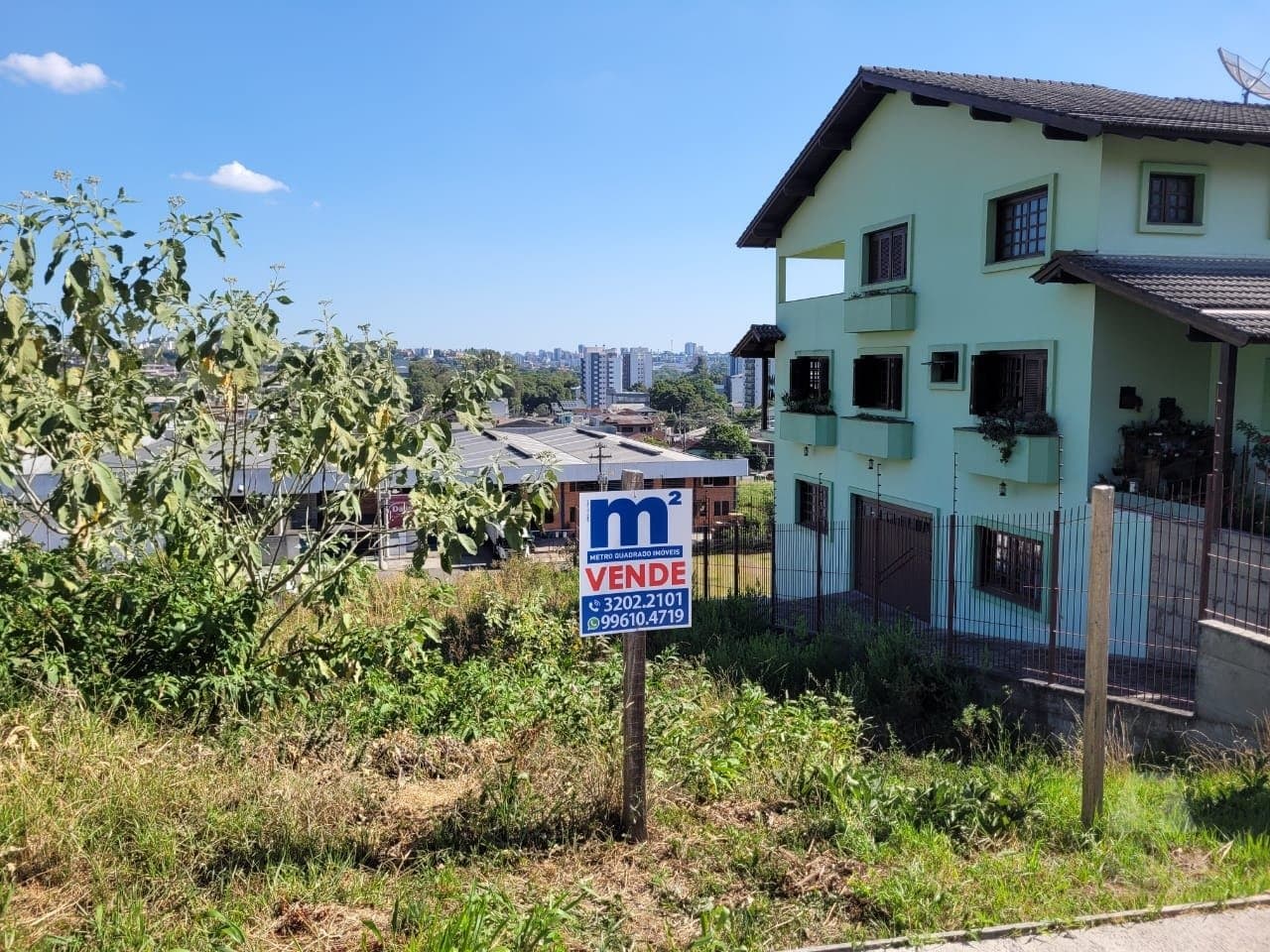 Terreno à venda no Bairro Colina Sorriso