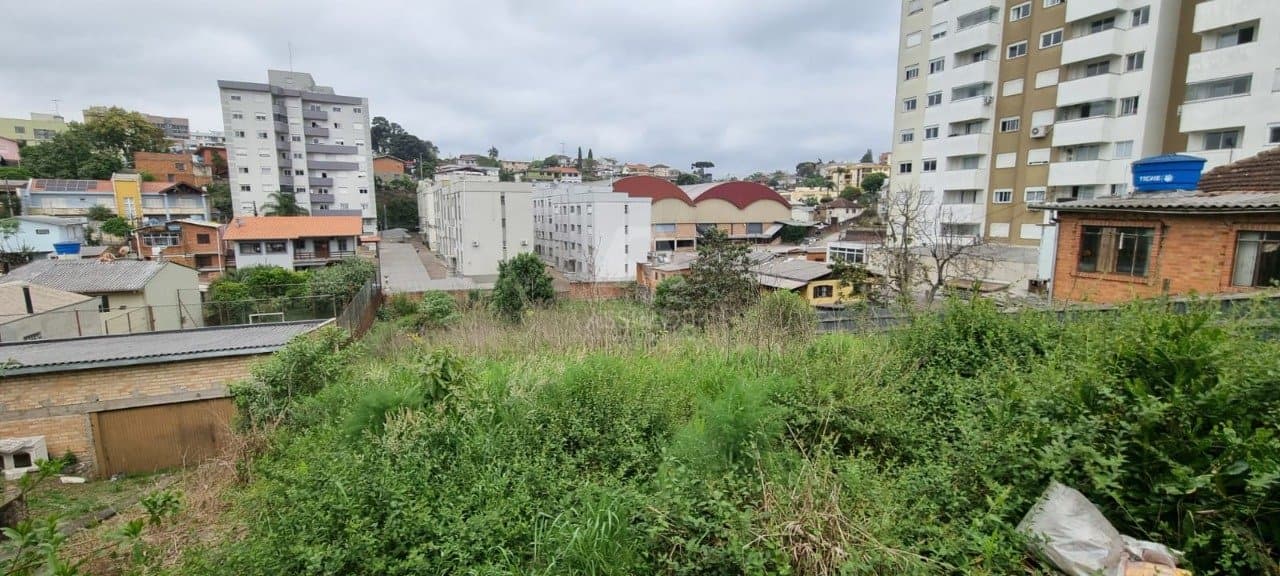 Terreno à venda no Bairro Rio Branco, Caxias do Sul