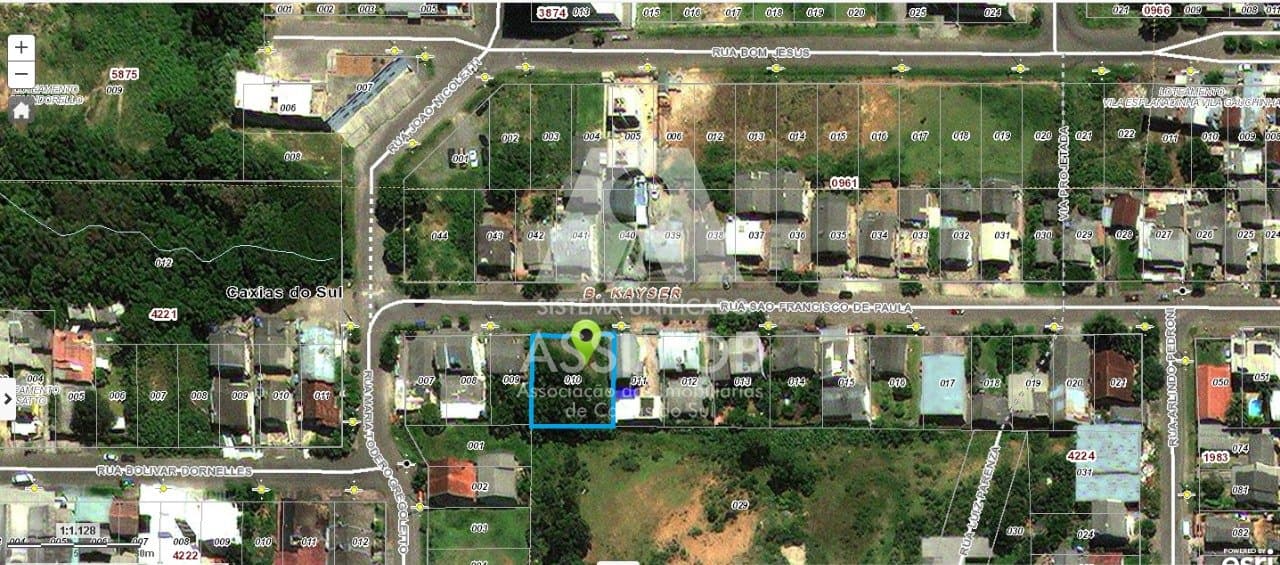 Terreno à venda no Bairro Kayser, Caxias do Sul