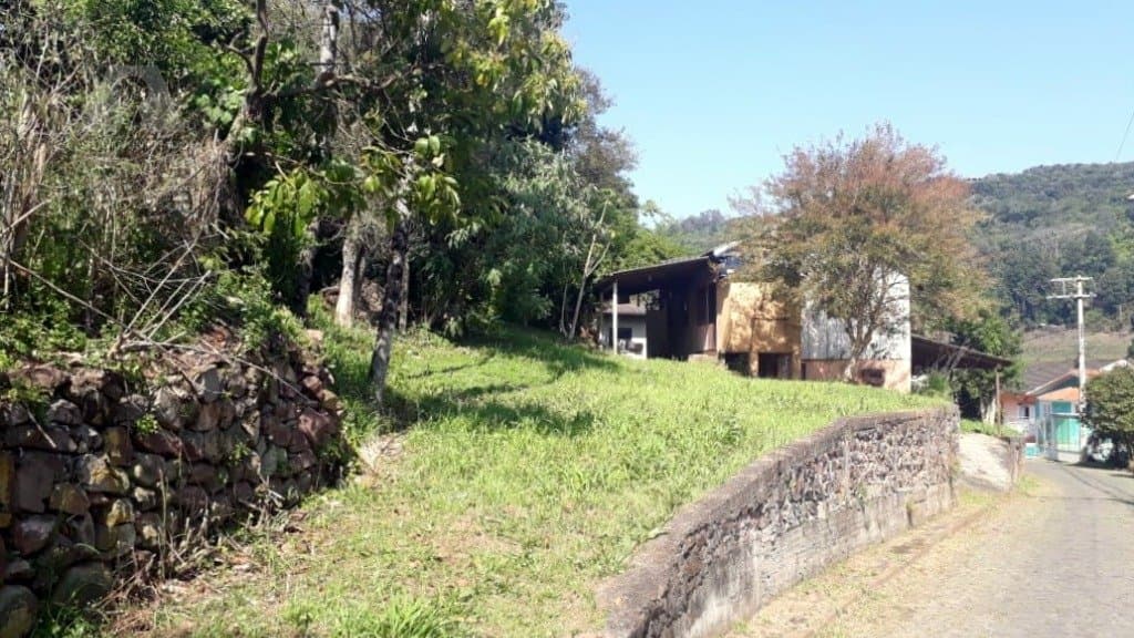 Casa/Terreno Galópolis