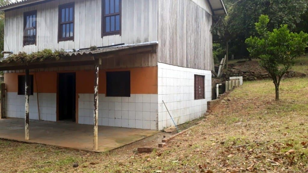 Casa/Terreno Galópolis