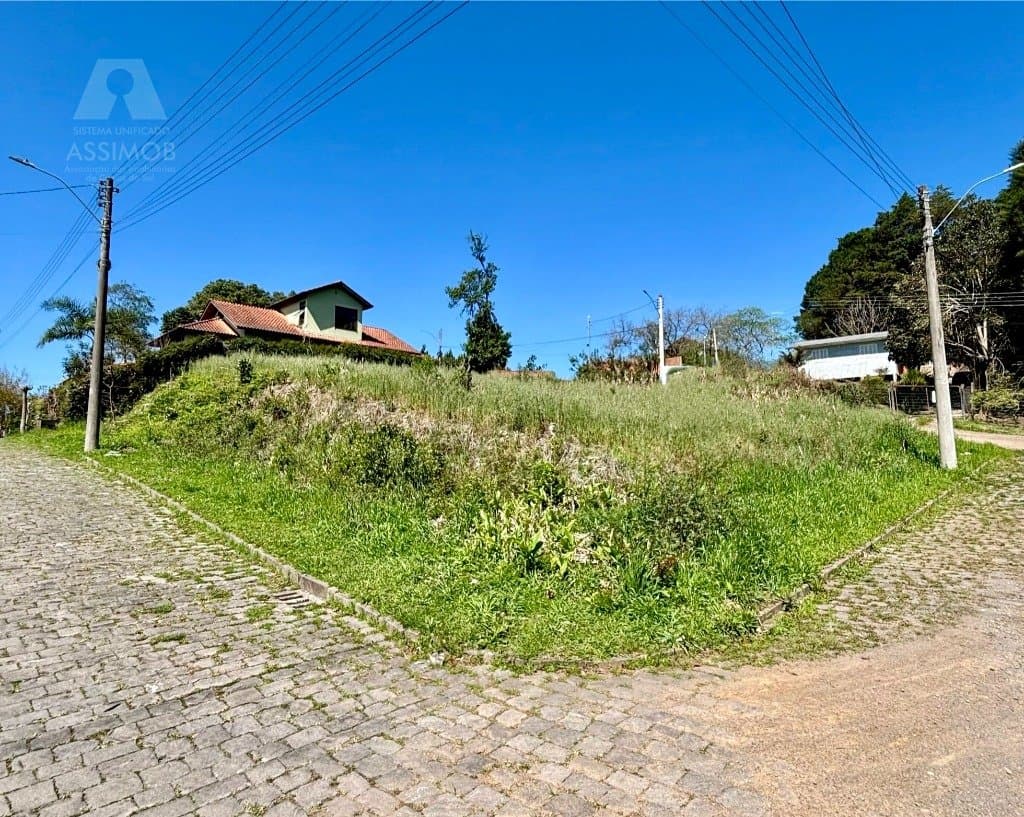 Terreno no Nossa Senhora da Saúde