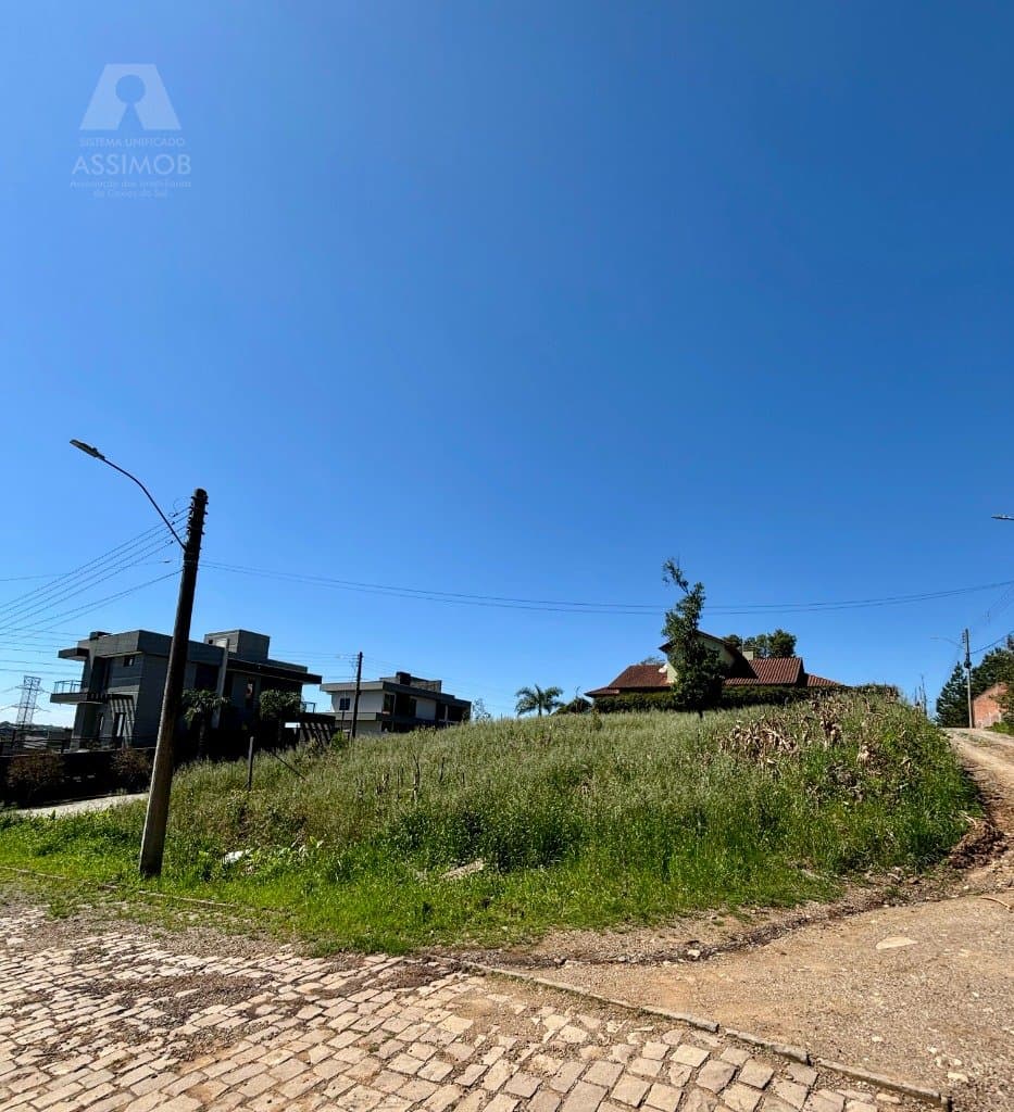 Terreno no Nossa Senhora da Saúde