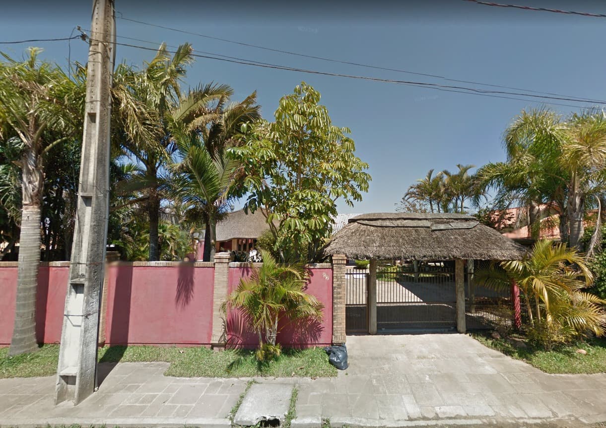 Venda de casa de praia em Passo de Torres, bairro Centro