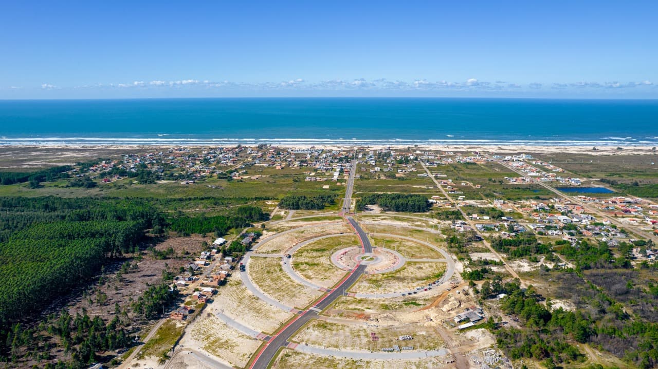 Venda de Terreno em Passo de Torres-SC, bairro Praia Caravelle