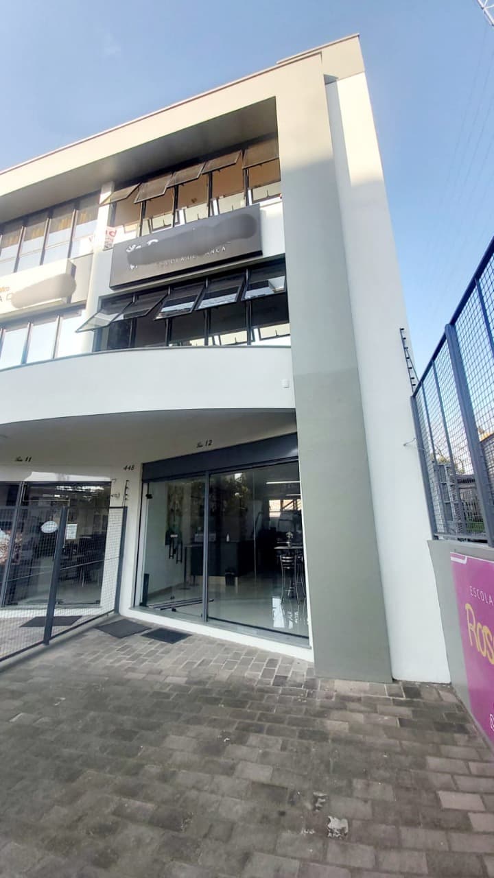 Venda de Salas/Conjuntos em Caxias do Sul-RS, bairro Centro e 242m² Área Terreno