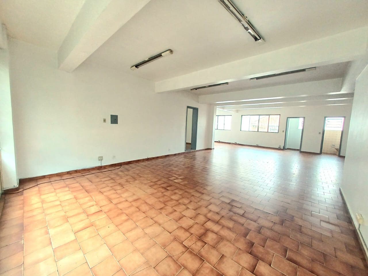 Venda de Salas/Conjuntos em Caxias do Sul-RS, bairro Exposição
