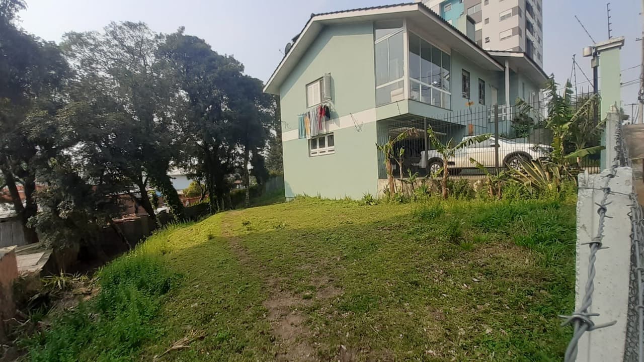 Venda de Casa em Caxias do Sul-RS, bairro Bela Vista