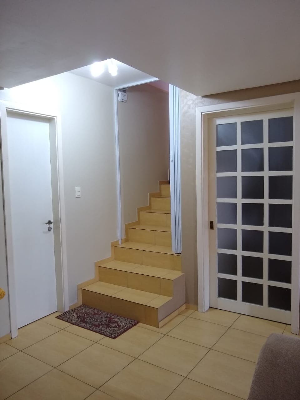 Venda de casa de 2 apavimentos em Caxias do Sul, bairro Desvio Rizzo