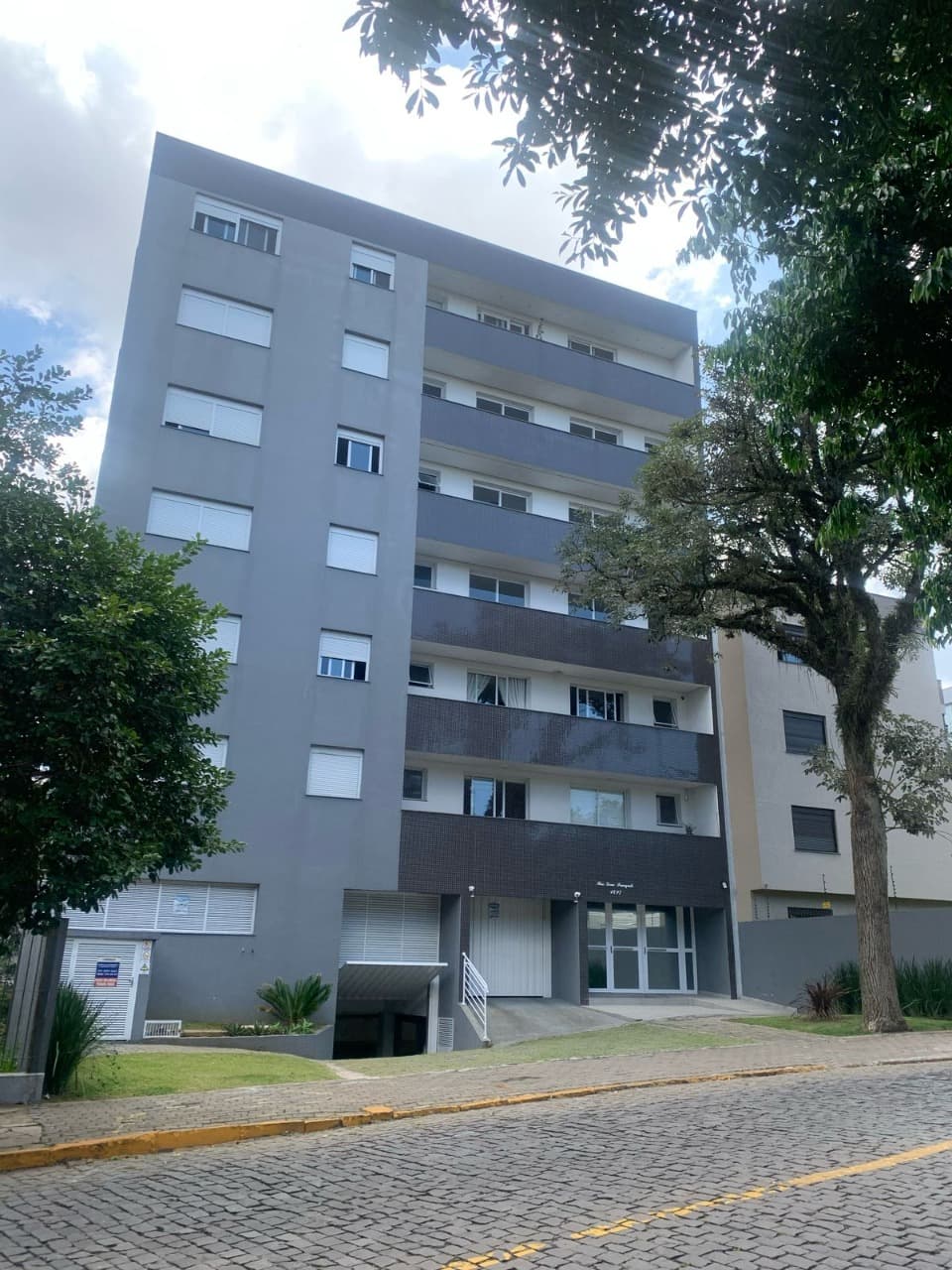 Apartamento a venda em Caxias do Sul, bairro Madureira