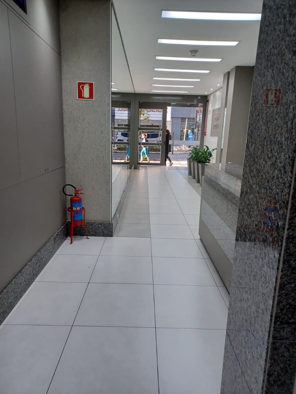 Sala comercial aérea a venda em Caxias do Sul, bairro Centro