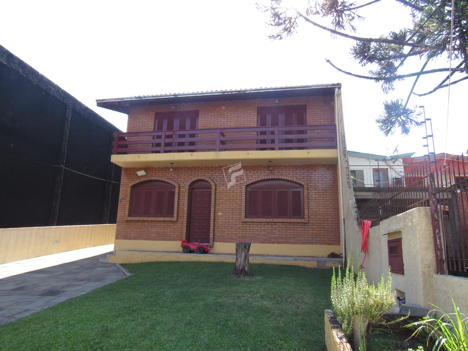 Aluguel - Casas - 2 dormitórios - Salgado Filho - Caxias do Sul - RS