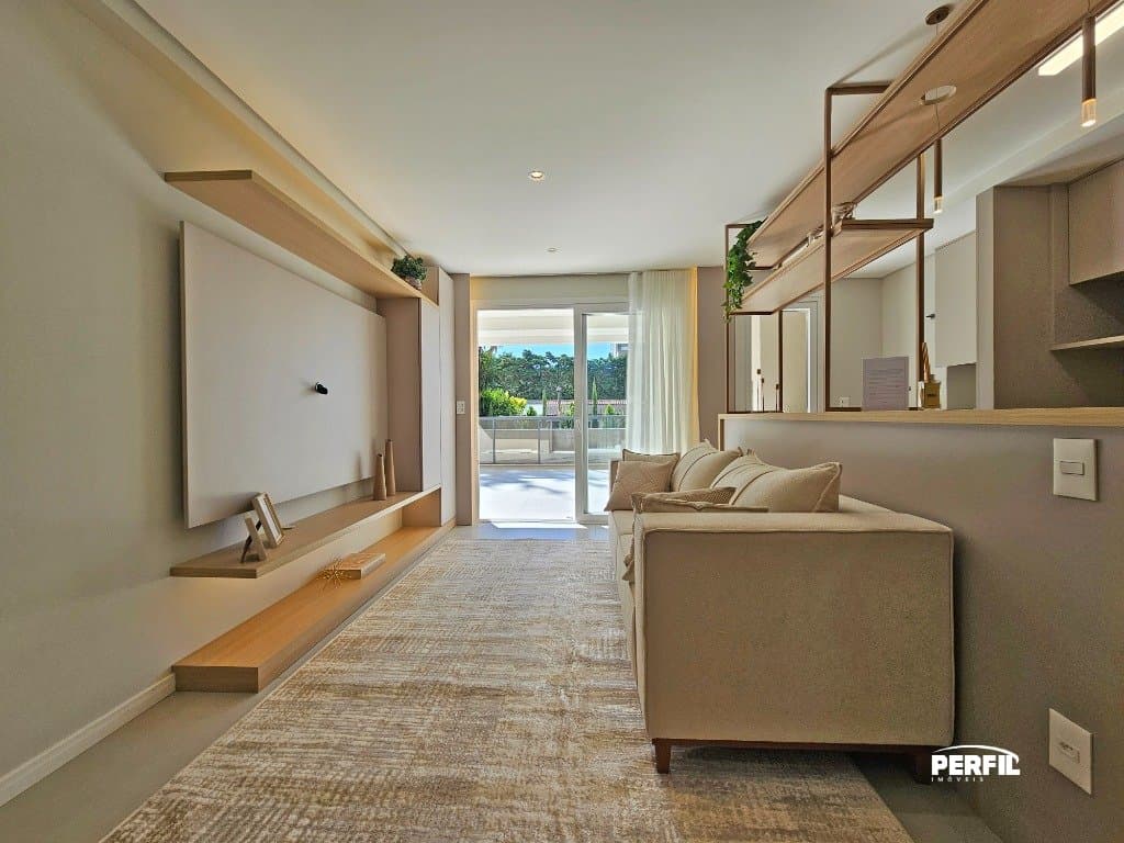 Mobiliado Com Sacada Gourmet e Terraço | Pettros