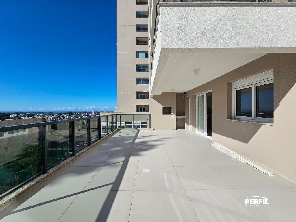 Mobiliado Com Sacada Gourmet e Terraço | Pettros